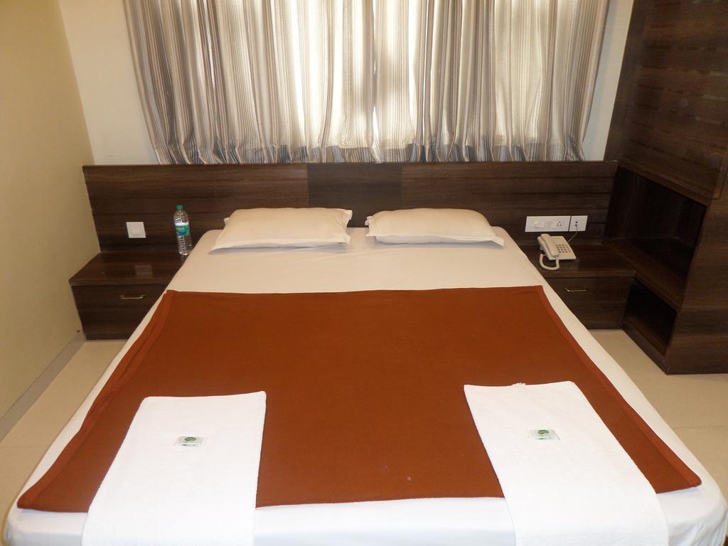 Sai Heera Residency Hotel Shirdi Cameră foto