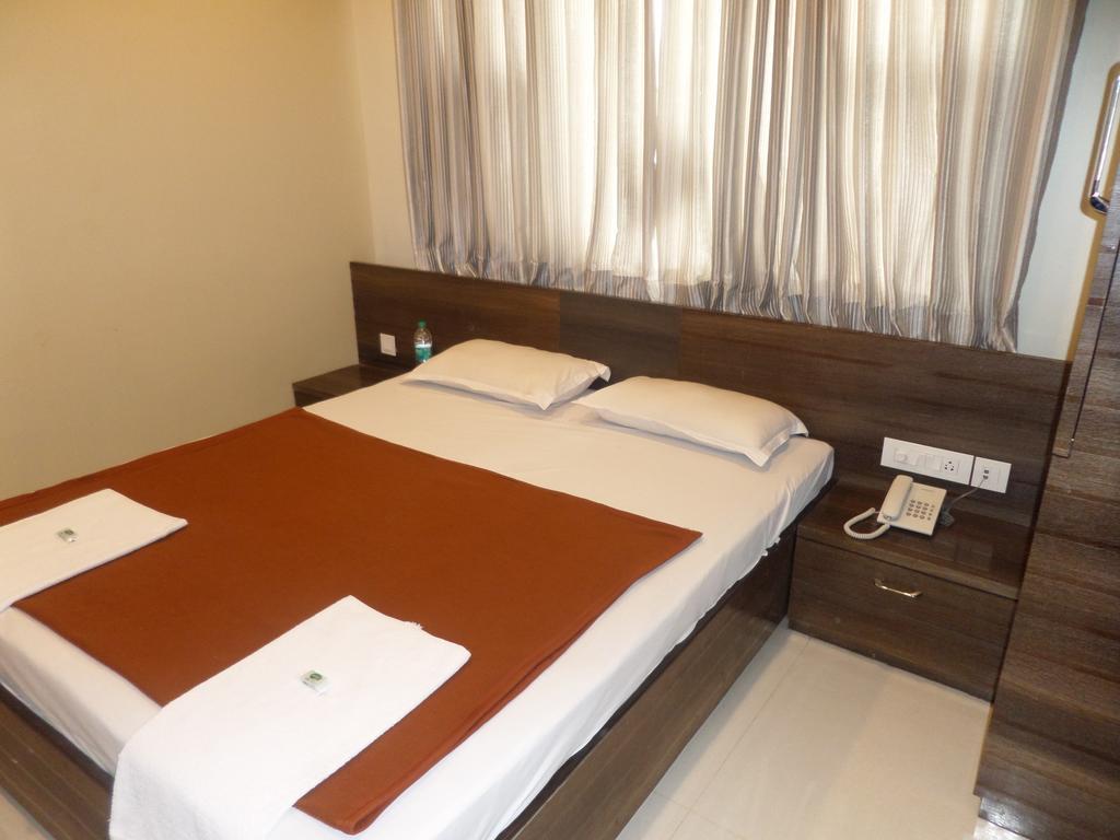 Sai Heera Residency Hotel Shirdi Cameră foto