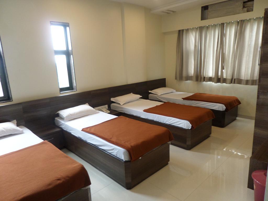 Sai Heera Residency Hotel Shirdi Cameră foto